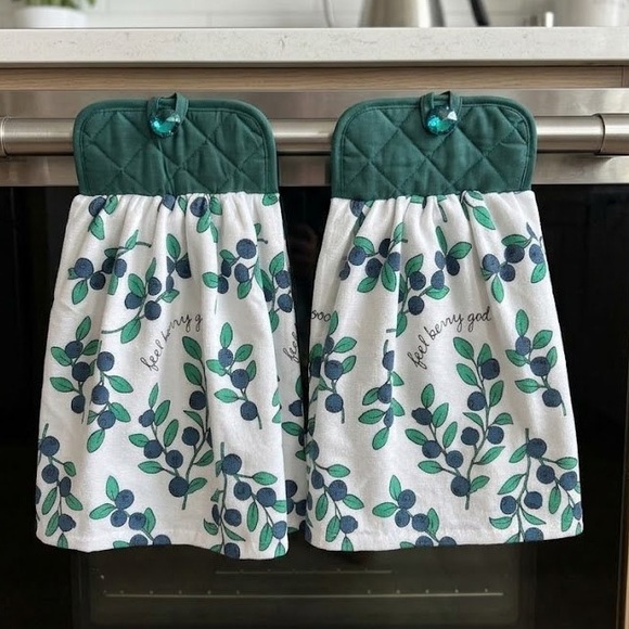 Rae Dunn Other - Hand crafted brand new Rae Dunn upcycled Leaf and berries feel berry good Towels